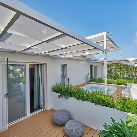 Musae Relais & 폴리나노 아마레